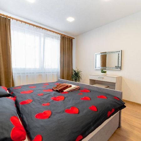 Apartman Discreet Kysucke Nove Mesto Exterior photo